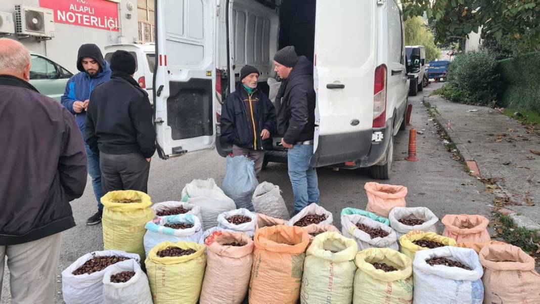 O ilde borsası oluştu: Kilosu 130-200 TL'den satılıyor! Türkiye'nin her yerinde gelip sabah saatlerinde sıra oluyorlar 7